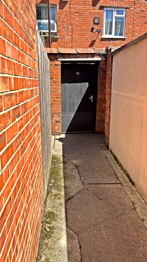 Rear- click for photo gallery